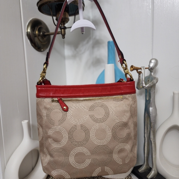 Coach Hobo Tote 20088 - Picture 5 of 15